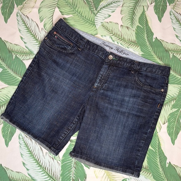 Tommy Hilfger Midi Rise Denim Shorts - Picture 1 of 5